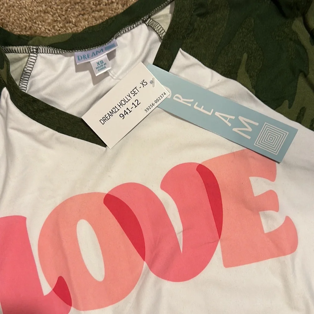Dream Holly PJ set - LulaRoe XS - Picture 3 of 5